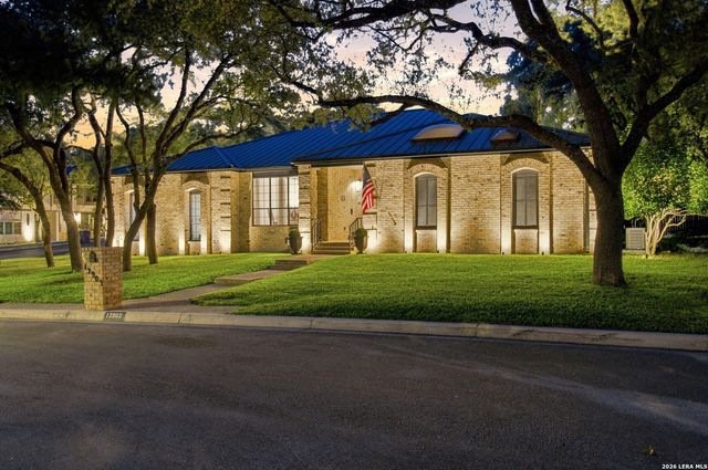 13903 Bluffoak, San Antonio, TX 78216