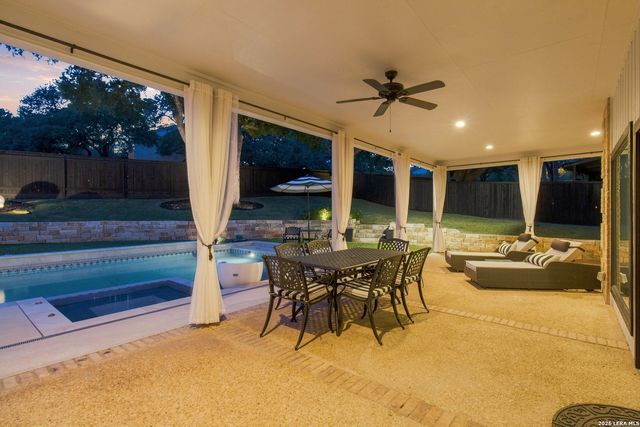 13903 Bluffoak, San Antonio, TX 78216