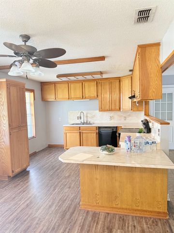 1310 Colgate Dr., Longview, TX 75601