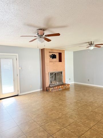 1310 Colgate Dr., Longview, TX 75601