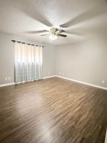 1310 Colgate Dr., Longview, TX 75601