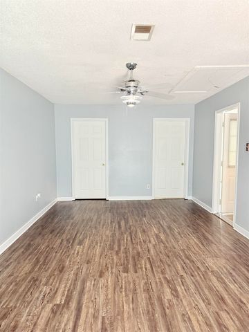 1310 Colgate Dr., Longview, TX 75601