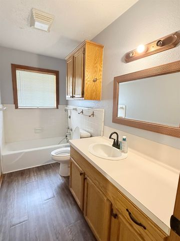 1310 Colgate Dr., Longview, TX 75601