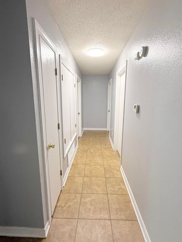 1310 Colgate Dr., Longview, TX 75601