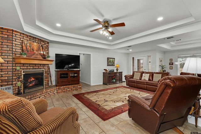 20 County Road 2938 S, Pittsburg, TX 75686