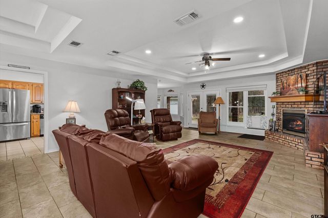 20 County Road 2938 S, Pittsburg, TX 75686