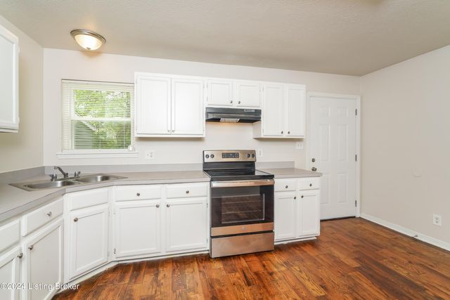 2814 W Muhammad Ali Blvd, Louisville, KY 40212