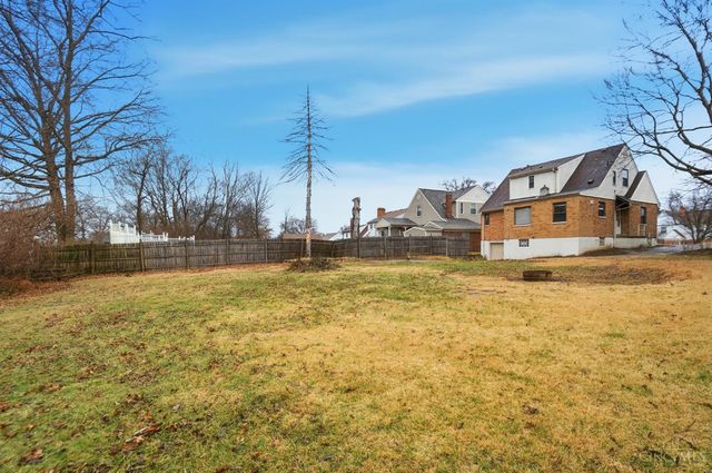 4915 Heuwerth Avenue, Cincinnati, OH 45238