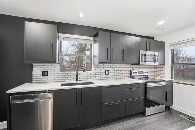 4915 Heuwerth Avenue, Cincinnati, OH 45238