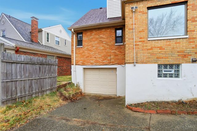 4915 Heuwerth Avenue, Cincinnati, OH 45238