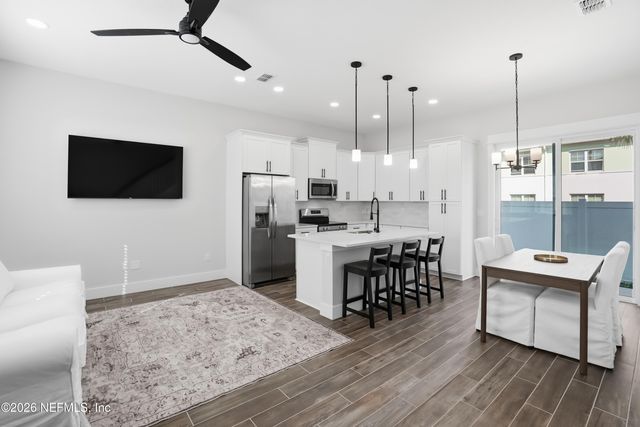 673 6TH Avenue S, Jacksonville Beach, FL 32250