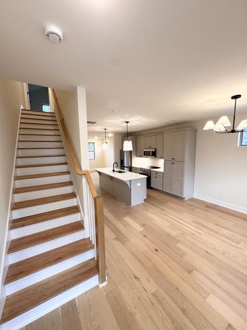 145 Whitsett Rd Apt 1, Nashville, TN 37210