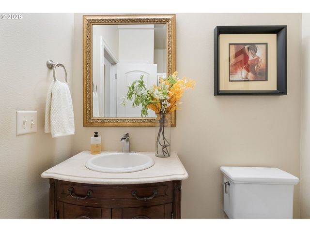 7175 Sw HAMMOND Ter, Beaverton, OR 97007