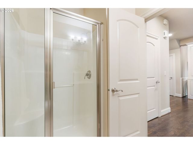 7175 Sw HAMMOND Ter, Beaverton, OR 97007