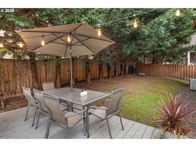 7175 Sw HAMMOND Ter, Beaverton, OR 97007