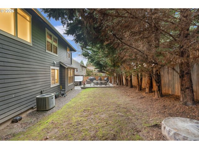 7175 Sw HAMMOND Ter, Beaverton, OR 97007