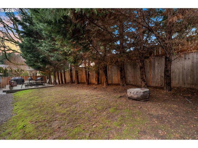 7175 Sw HAMMOND Ter, Beaverton, OR 97007