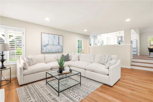 24103 Clearbank Lane, Newhall, CA 91321