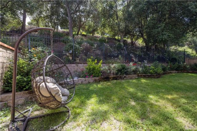 24103 Clearbank Lane, Newhall, CA 91321