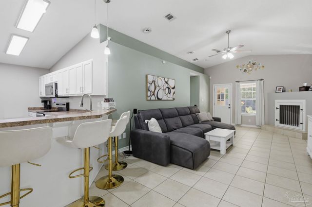 10486 Millbrook Dr, Pensacola, FL 32534