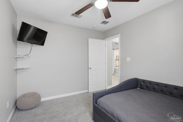 10486 Millbrook Dr, Pensacola, FL 32534