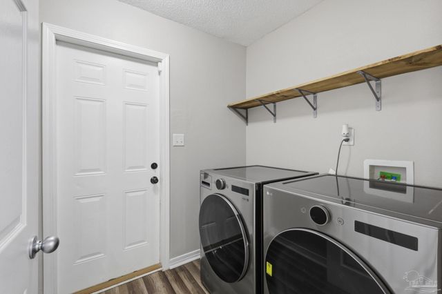 10486 Millbrook Dr, Pensacola, FL 32534