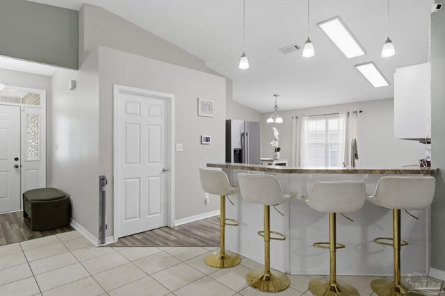 10486 Millbrook Dr, Pensacola, FL 32534