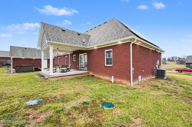 240 Brennan Ct, Shepherdsville, KY 40165