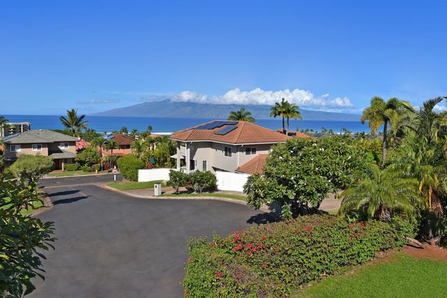 14 Fern Pl, Lahaina, HI 96761