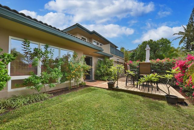 14 Fern Pl, Lahaina, HI 96761