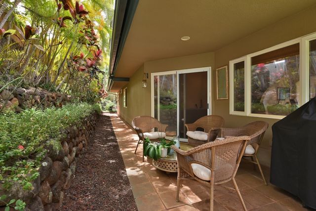 14 Fern Pl, Lahaina, HI 96761