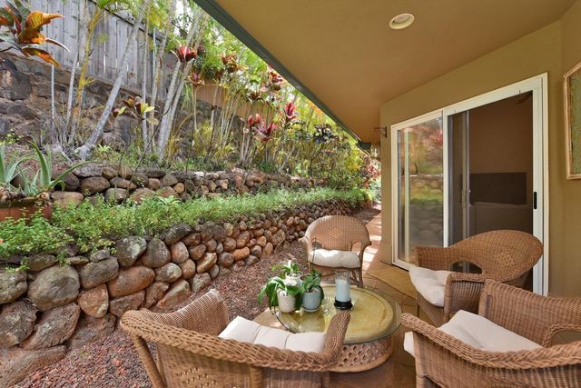 14 Fern Pl, Lahaina, HI 96761