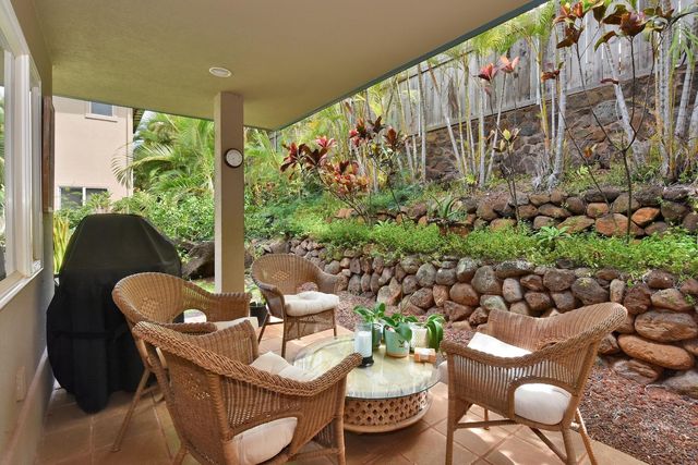 14 Fern Pl, Lahaina, HI 96761