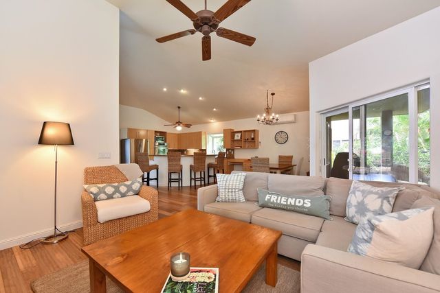 14 Fern Pl, Lahaina, HI 96761