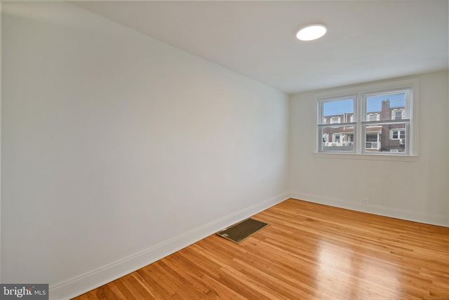 714 SURREY LN, Glenolden, PA 19036