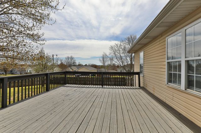 716 Daniel Lane, Willard, MO 65781