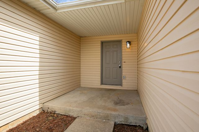 716 Daniel Lane, Willard, MO 65781