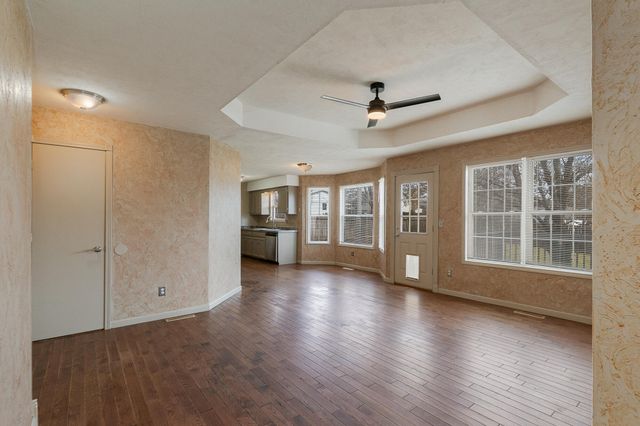 716 Daniel Lane, Willard, MO 65781