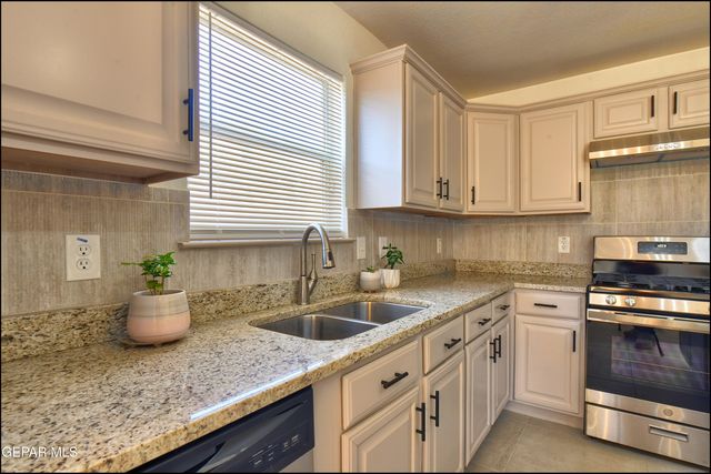 10798 ADIN Street, El Paso, TX 79924
