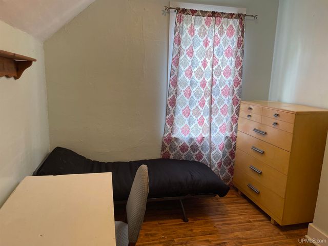 87 Wisconsin Avenue, Montreal, WI 54550