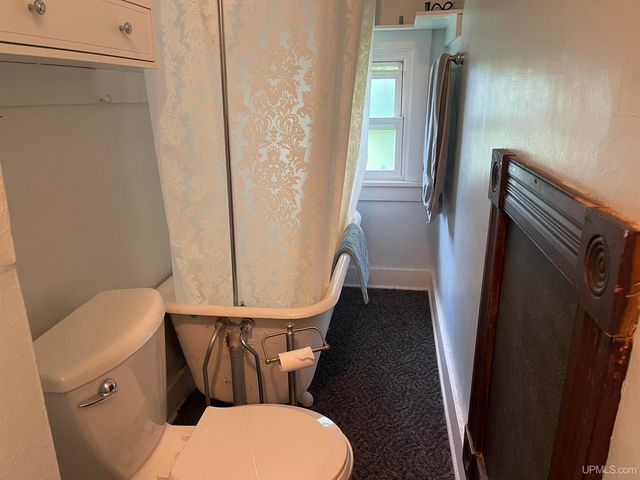 87 Wisconsin Avenue, Montreal, WI 54550