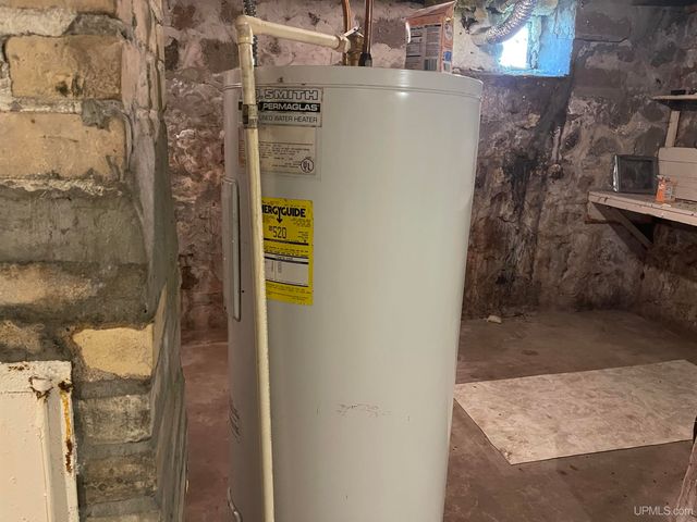 87 Wisconsin Avenue, Montreal, WI 54550