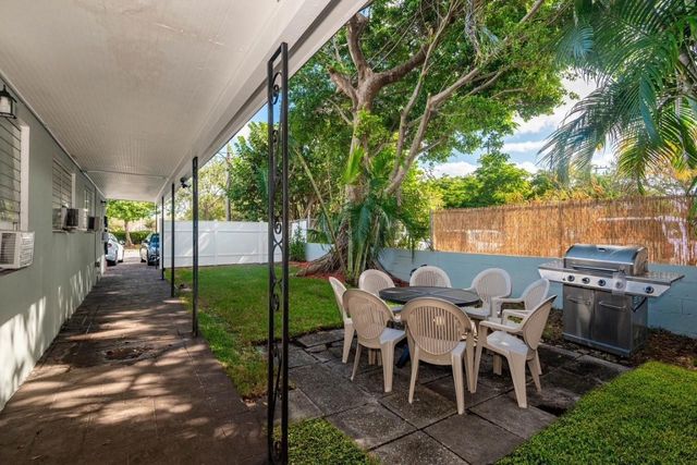 1017 NE 14th Avenue, Fort Lauderdale, FL 33304