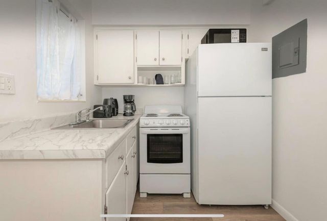 1017 NE 14th Avenue, Fort Lauderdale, FL 33304