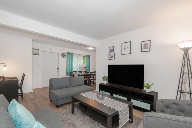 1017 NE 14th Avenue, Fort Lauderdale, FL 33304