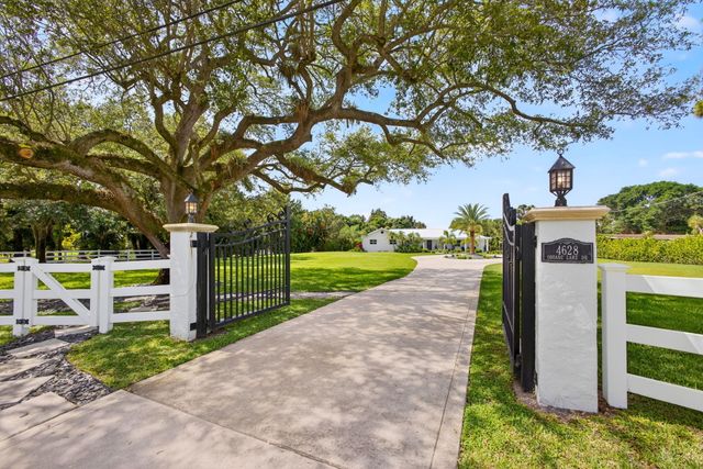 4628 SQUARE LAKE Drive, Palm Beach Gardens, FL 33418