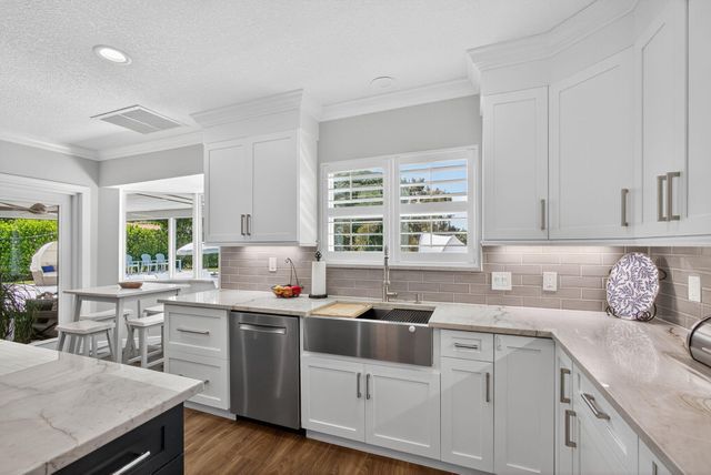 4628 SQUARE LAKE Drive, Palm Beach Gardens, FL 33418