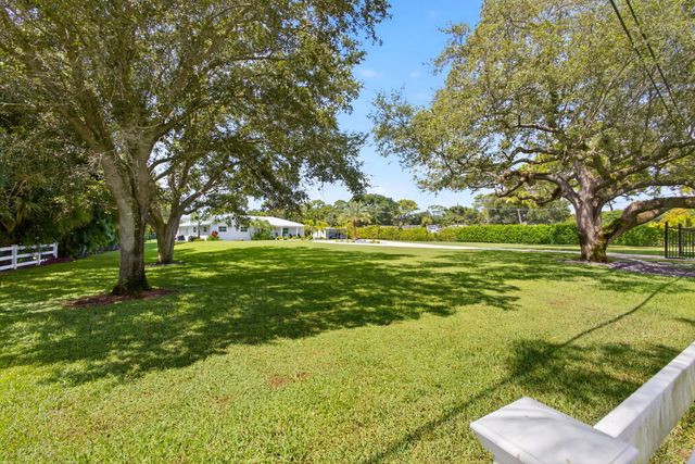 4628 SQUARE LAKE Drive, Palm Beach Gardens, FL 33418