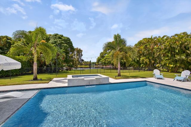 4628 SQUARE LAKE Drive, Palm Beach Gardens, FL 33418