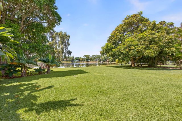 4628 SQUARE LAKE Drive, Palm Beach Gardens, FL 33418